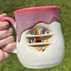 Bookshelf Mug (Pink)